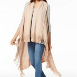 Vince Camuto feels like home fringe vest